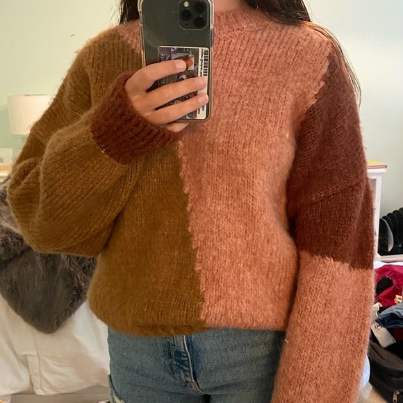 Zara multi colored sweater. Never worn - Picture 2 of 5